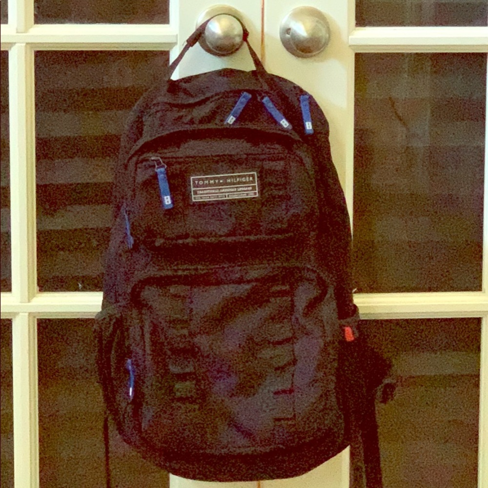 (BACK TO SCHOOL) Tommy Hilfiger Backpack ⚫️🔵
